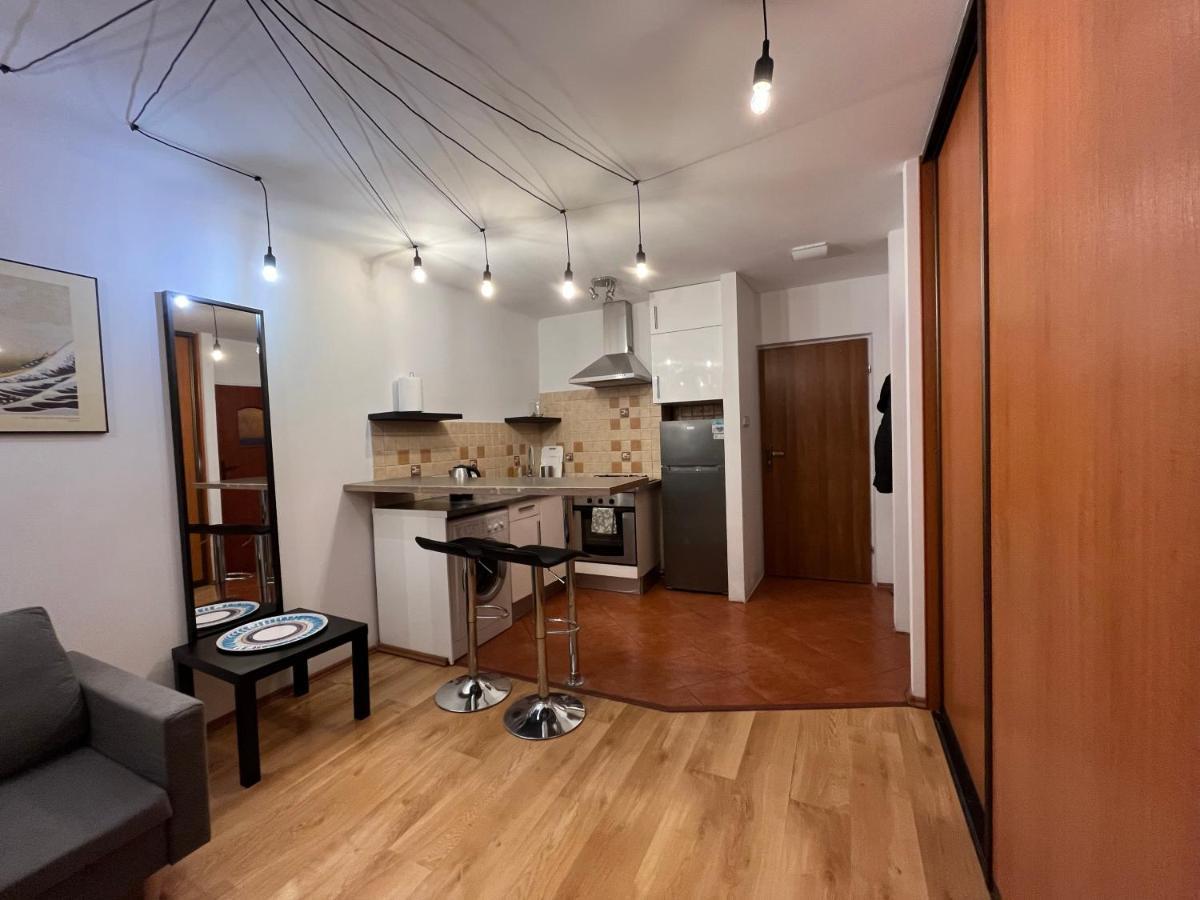 Murano Apartaments Atrium Варшава Екстериор снимка